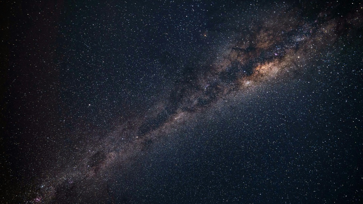 5 Reasons People Want To Live On Another Planet